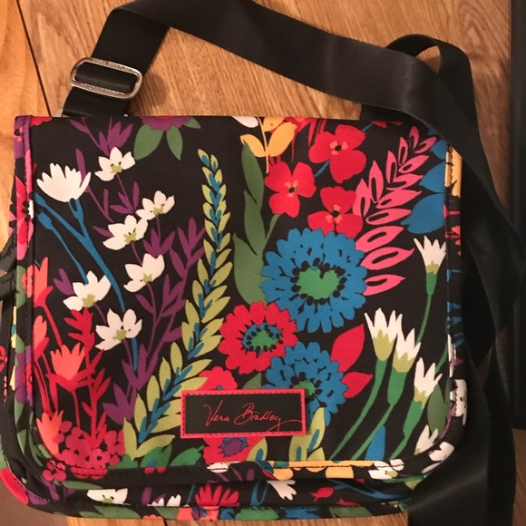 Vera Bradley Handbags - Vera Bradley Crossbody